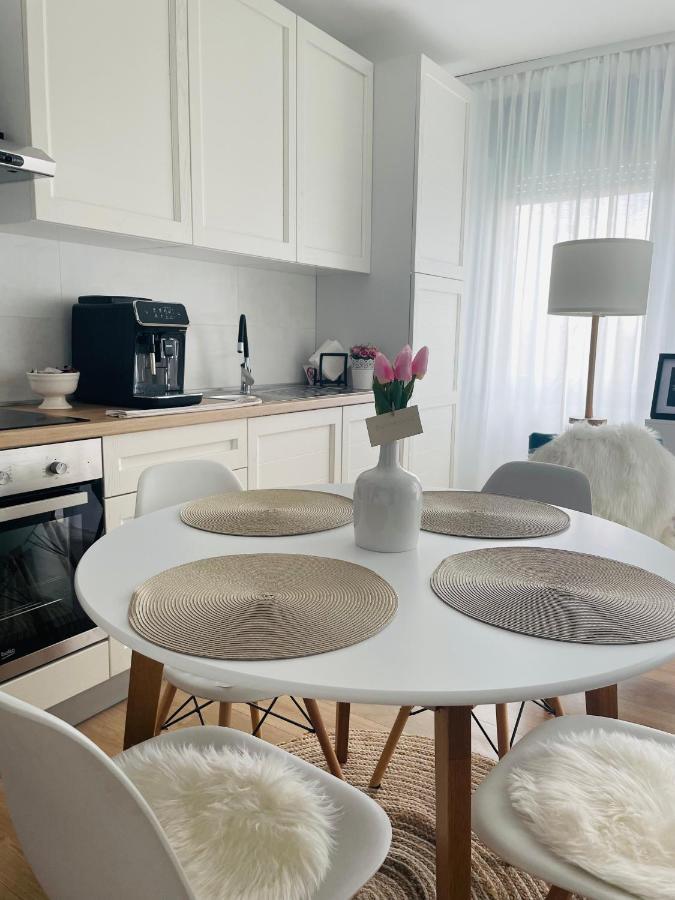 Comodo Apartman Vinkovci Buitenkant foto