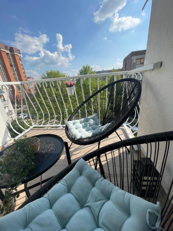 Comodo Apartman Vinkovci Buitenkant foto